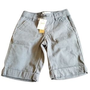 FOX Bermuda shorts size 8